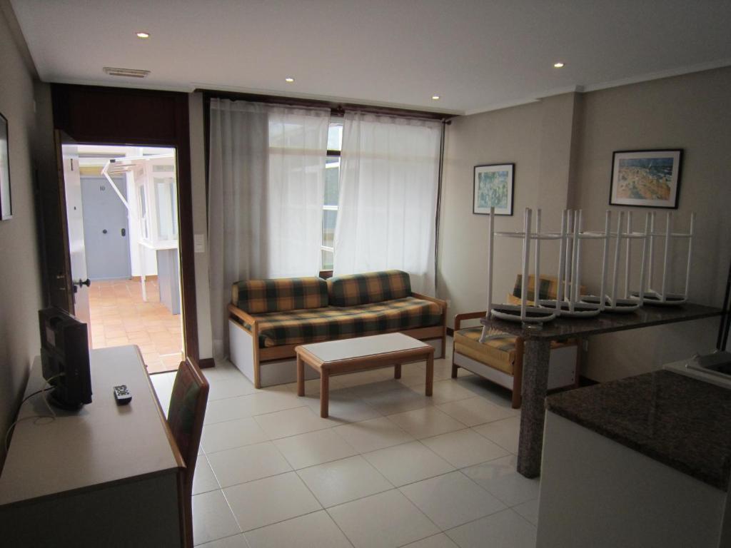 Apartamentos Elena Laredo Zimmer foto